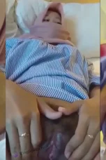 Ibu-ibu Berhijab Open BO Buat Beli Cabe - s3.demenbokep.best